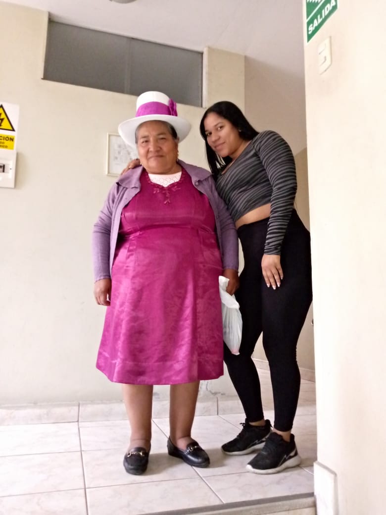 Personal del hotel sonriendo